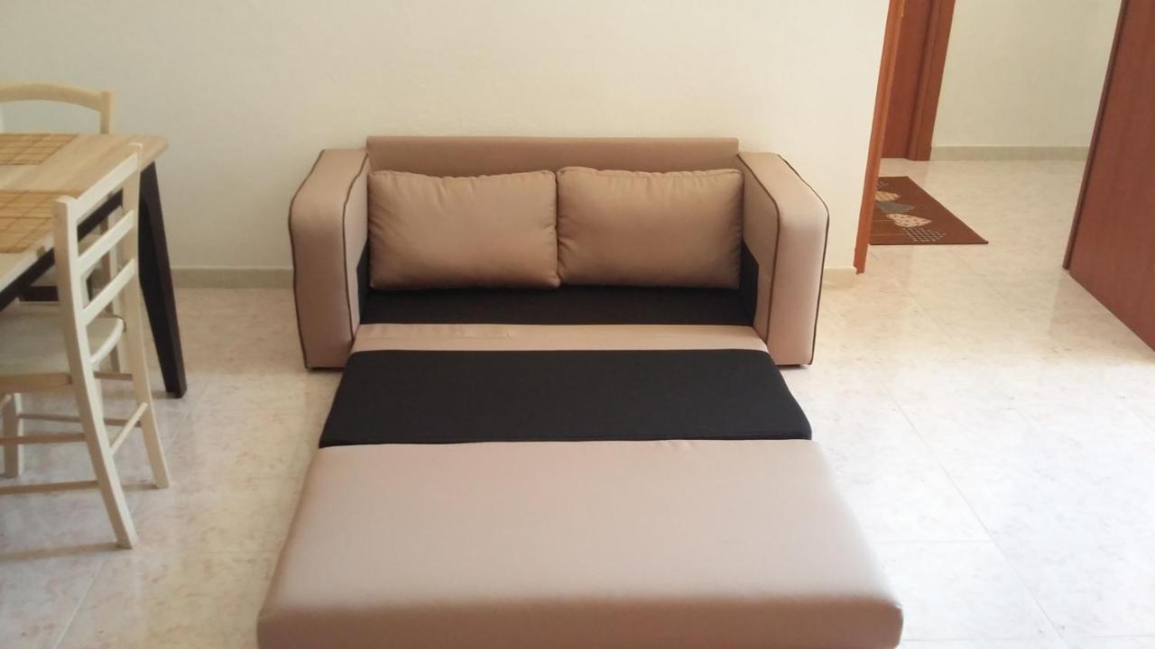 B&B Il Cortile Del Sole Olmedo Εξωτερικό φωτογραφία