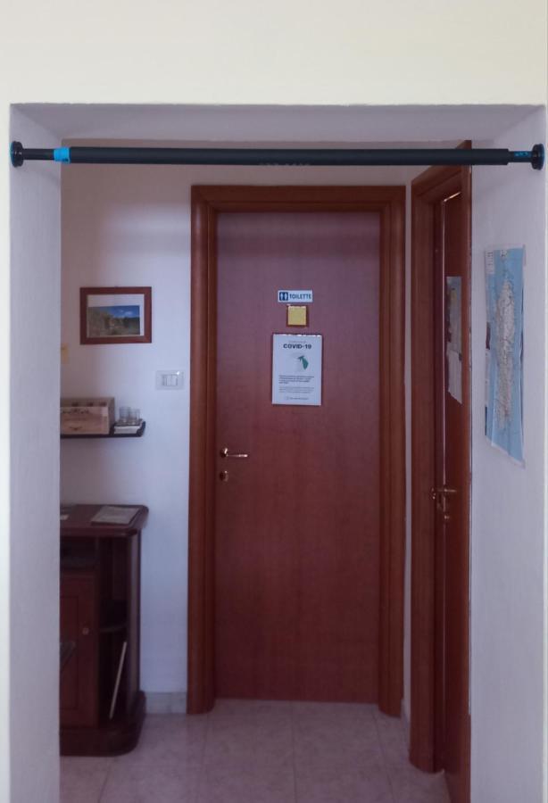 B&B Il Cortile Del Sole Olmedo Εξωτερικό φωτογραφία